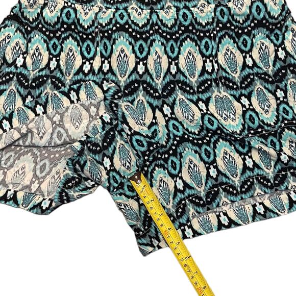 WildFox Blue Pull On Relaxed Fit Shorts Size Large NWOT - Picture 3 of 3